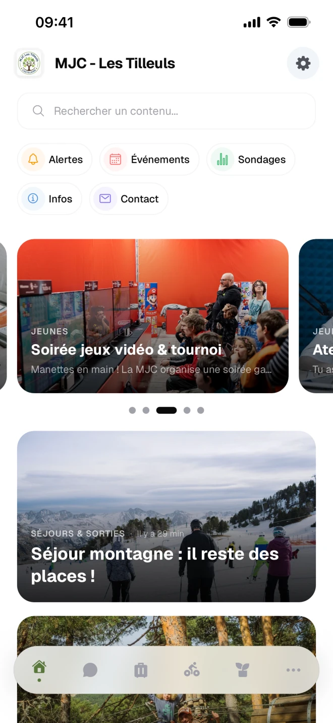 Fil d'actualité de l'application mobile d'une association : publications, événements et sondages